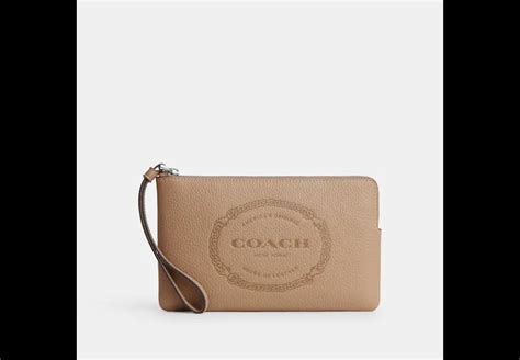 coach outlet wristlet strap.